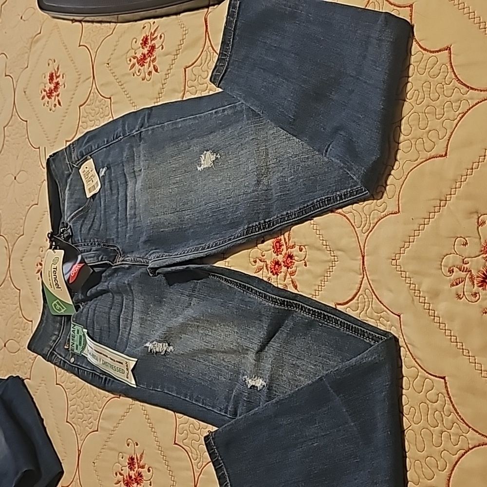 Brand new sz 5 jeans